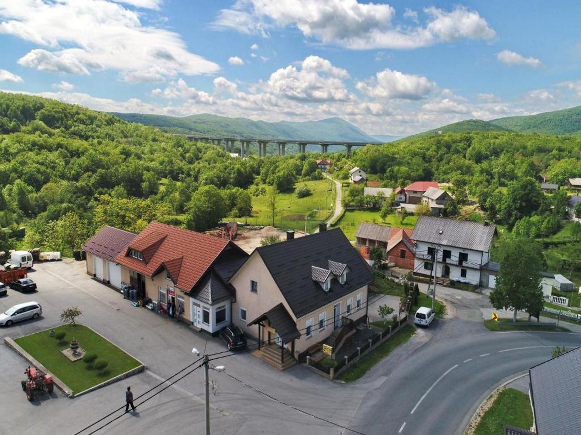 Apartman Jezerane Esterno foto